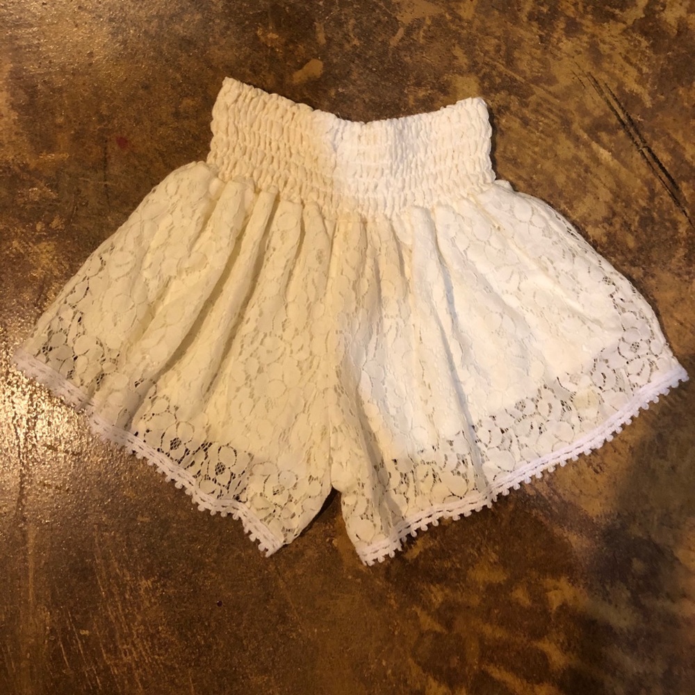 Kids Flowy White Lace Shorts